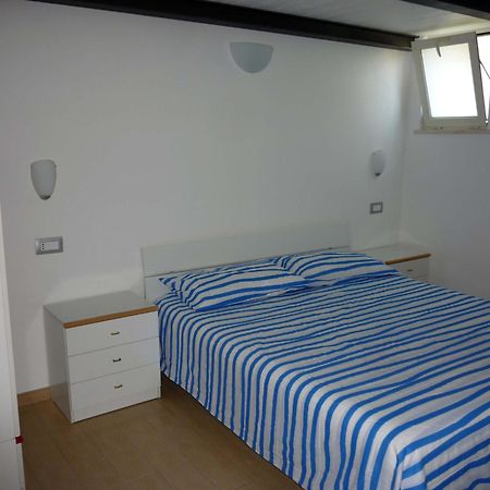 Apartamento Loft 3, A 150 M Dal Mare, Pineto Centro Exterior foto