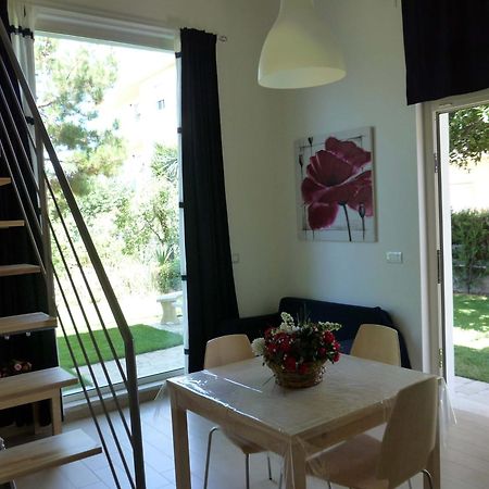 Apartamento Loft 3, A 150 M Dal Mare, Pineto Centro Exterior foto