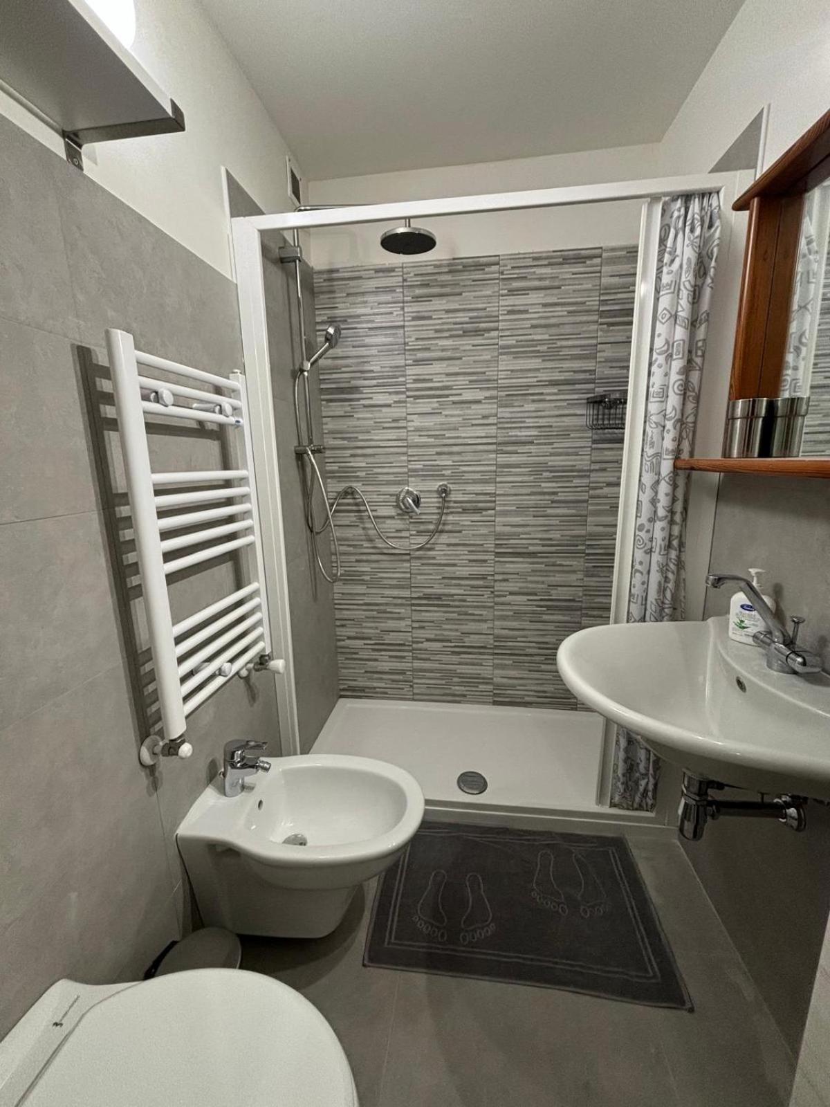 Apartamento Loft 3, A 150 M Dal Mare, Pineto Centro Exterior foto
